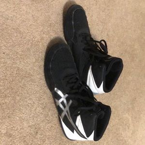Womens black wrestling shoes
